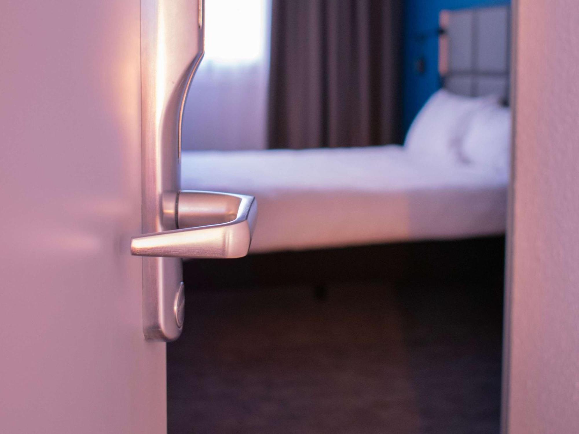 Ibis Katowice - Zabrze Hotel Ngoại thất bức ảnh